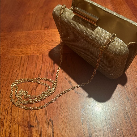 Sparkling Gold Evening Clutch - Picture 4 of 10